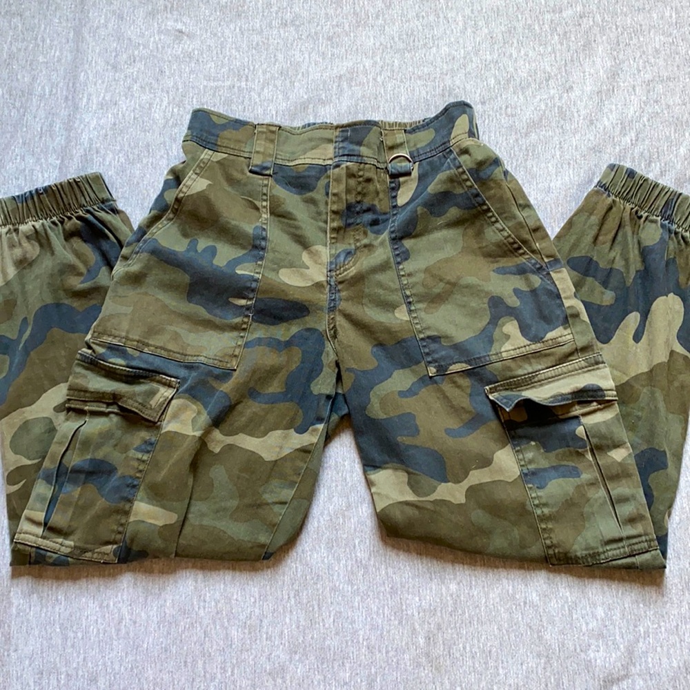 Wild Fable cargo pants ❏